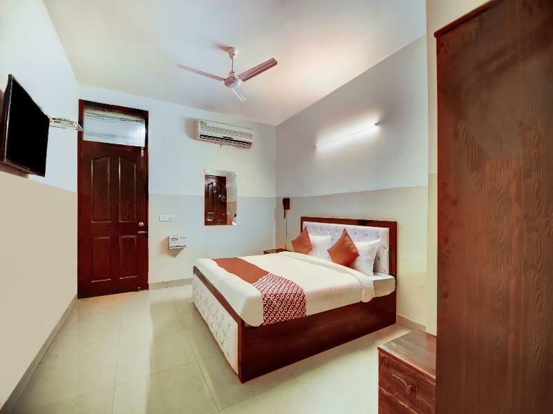 Oyo 28461 Royal Stay Inn Delhi  Bagian luar foto
